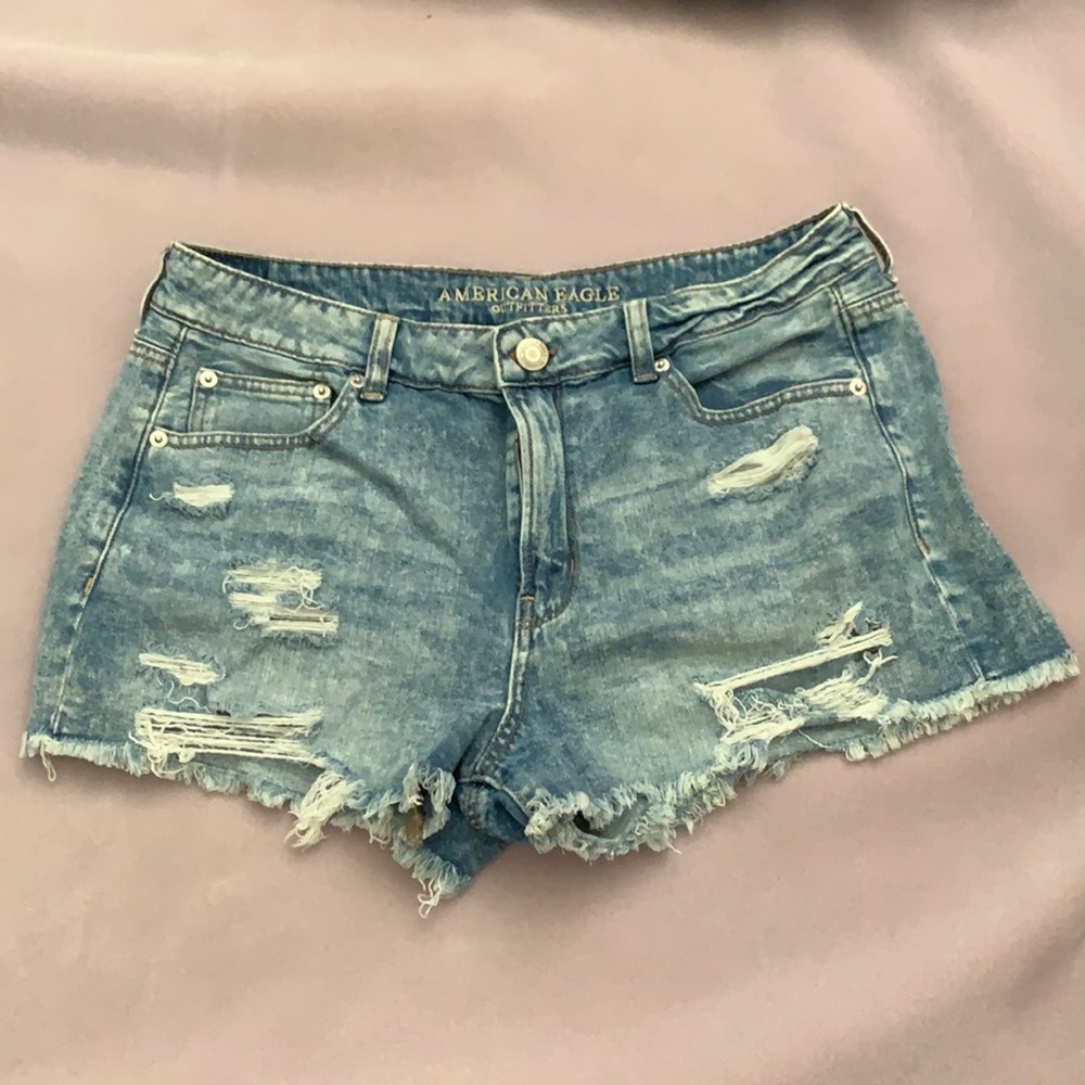 American Eagle ripped jean shorts